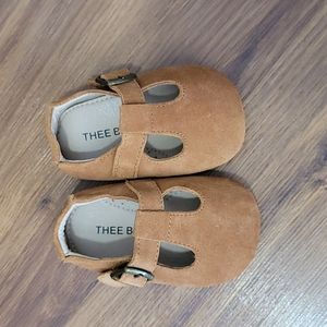 NWOT Baby Girl Brown Mary Jane Shoes 6-9 Months Wide